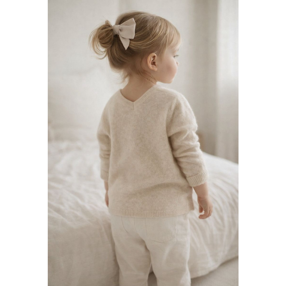 Charter Club 100% Cashmere Girls Sweater Beige V-Neck Luxury Soft